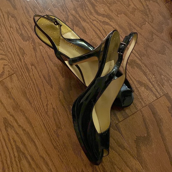 Cole Haan EUC Black Patent Heels With Gold Trim by the heel, 8B, Hardly Worn - Picture 3 of 8